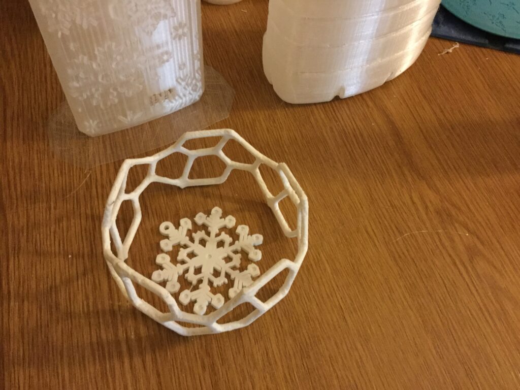 Pièce ajourée et volumes voisins — réalisation de l’atelier 3D Fabbtory